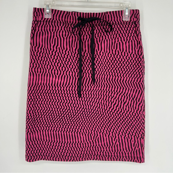 Lobo Mau Pink Black Patterned Women's Skirt Small - Picture 9 of 9